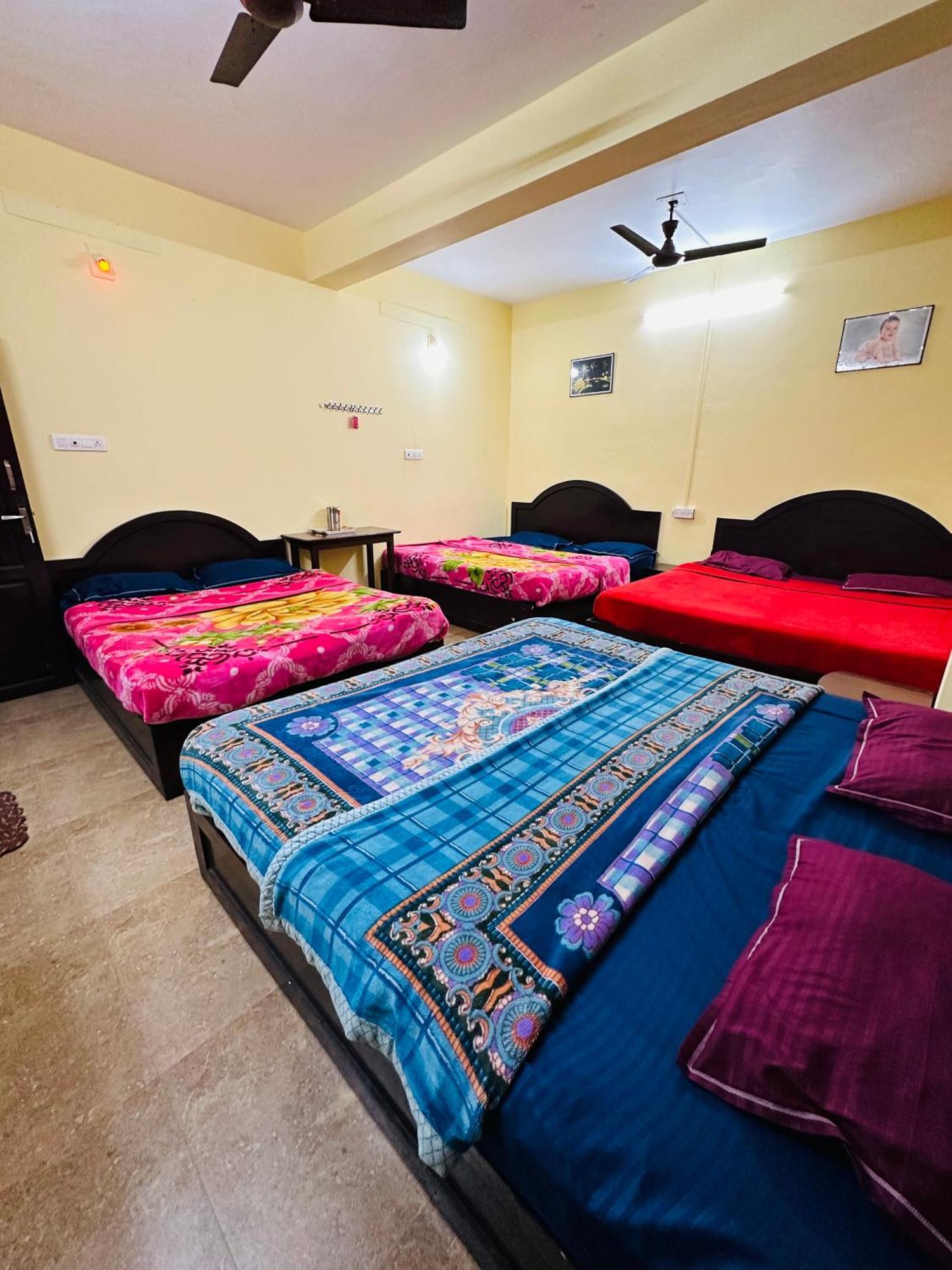 G Mount Budget Stay Munnar Exteriör bild