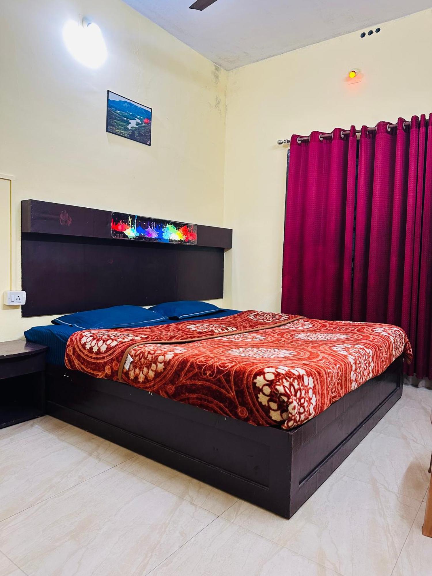 G Mount Budget Stay Munnar Exteriör bild