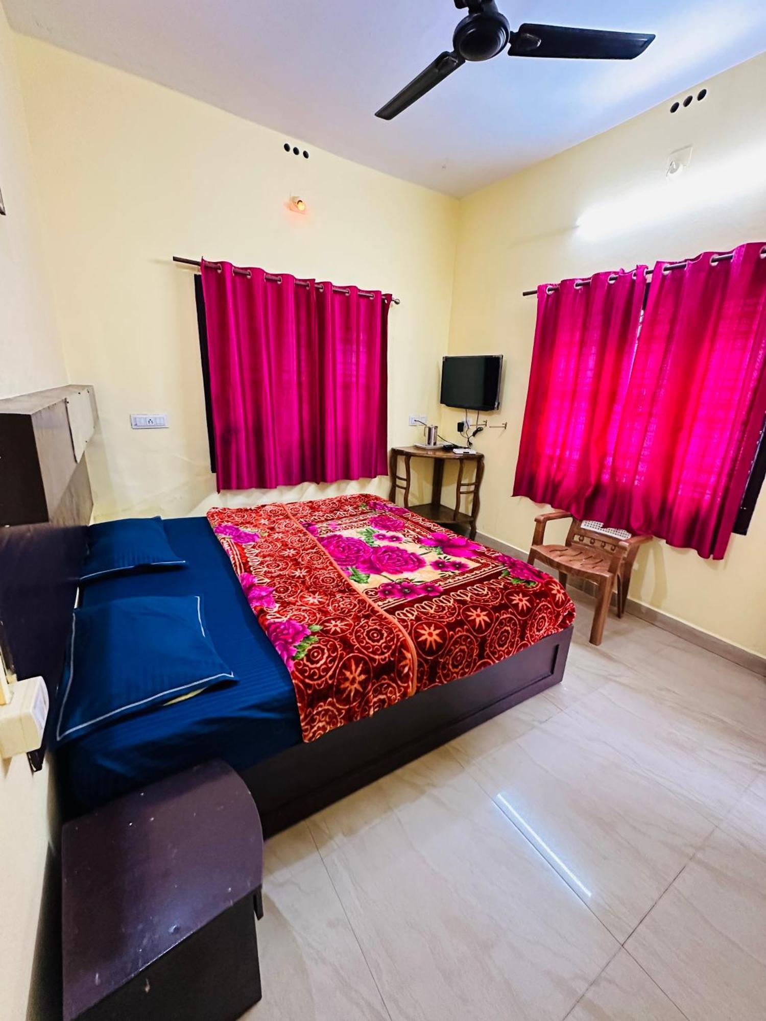 G Mount Budget Stay Munnar Exteriör bild