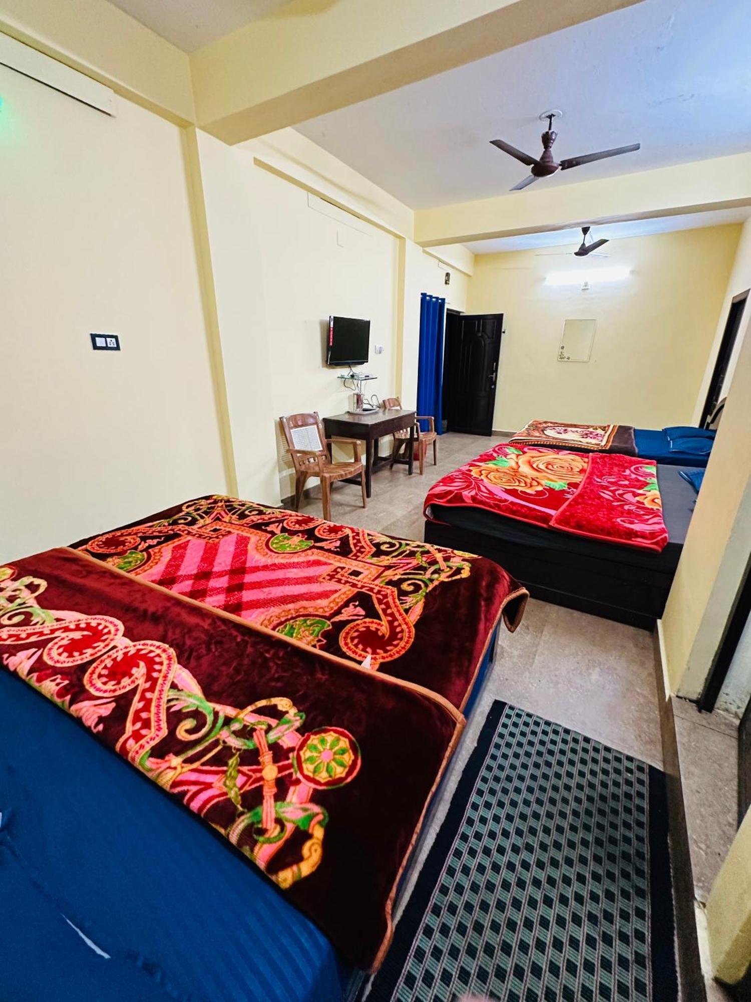 G Mount Budget Stay Munnar Exteriör bild