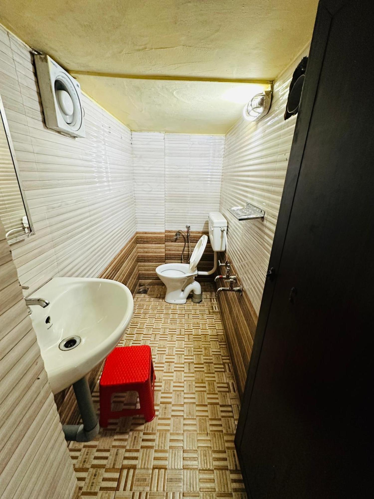 G Mount Budget Stay Munnar Exteriör bild